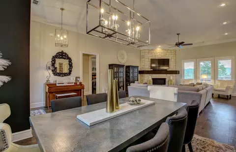 Dining - 6582 Westminster, Benton, AR 72019 photo 3 of 6