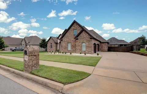 Exterior - 6582 Westminster, Benton, AR 72019 photo 3 of 9