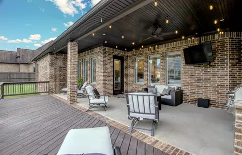 Exterior - 6582 Westminster, Benton, AR 72019 photo 6 of 9