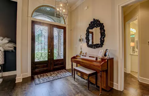 Entry Way - 6582 Westminster, Benton, AR 72019 photo 1 of 2