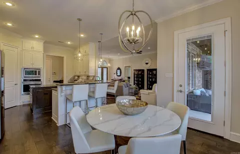 Dining - 6582 Westminster, Benton, AR 72019 photo 6 of 6