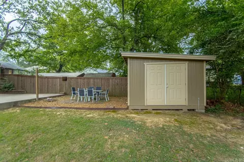 Exterior - 412 W W Pne, Benton, AR 72015 photo 8 of 12