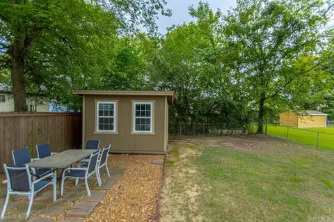 Exterior - 412 W W Pne, Benton, AR 72015 photo 9 of 12