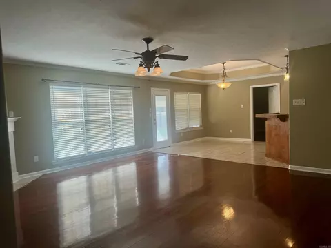 Living - 121 Mildred Ln, Beebe, AR 72012 photo 4 of 6