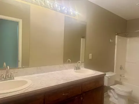 Bath - 121 Mildred Ln, Beebe, AR 72012 photo 1 of 3