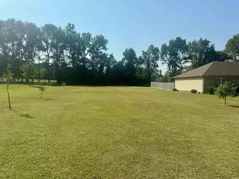 Exterior - 121 Mildred Ln, Beebe, AR 72012 photo 7 of 15