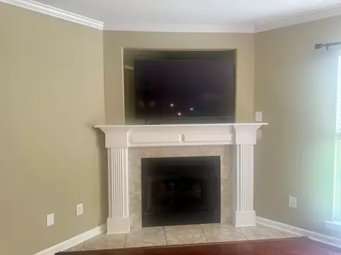 Living - 121 Mildred Ln, Beebe, AR 72012 photo 2 of 6