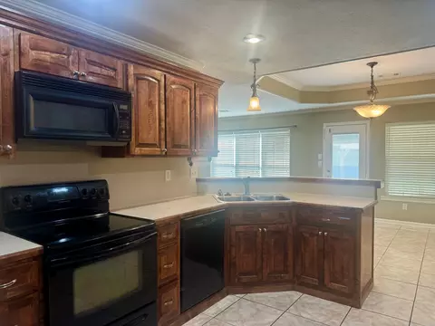 Kitchen - 121 Mildred Ln, Beebe, AR 72012 photo 3 of 5