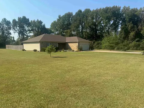 Exterior - 121 Mildred Ln, Beebe, AR 72012 photo 5 of 15