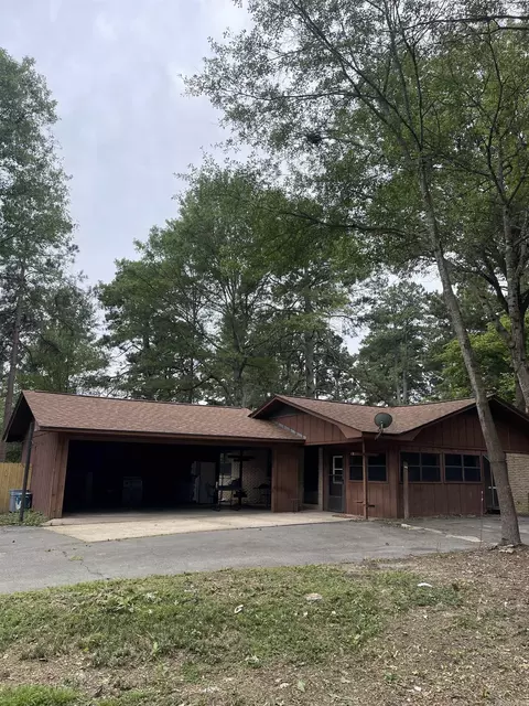 7400 Suburbia Dr, Pine Bluff, AR 71603 photo 1