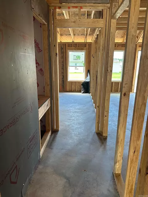 1367 Meadows Dr, Benton, AR 72019 photo 3