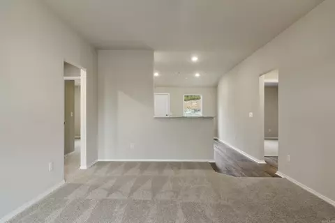 Living - 5040 Windflower Cv, Alexander, AR 72002 photo 2 of 5