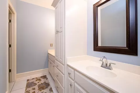 Bath - 1955 Summerbrook Dr, Conway, AR 72034 photo 6 of 6