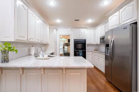 Kitchen - 1955 Summerbrook Dr, Conway, AR 72034 photo 1 of 4