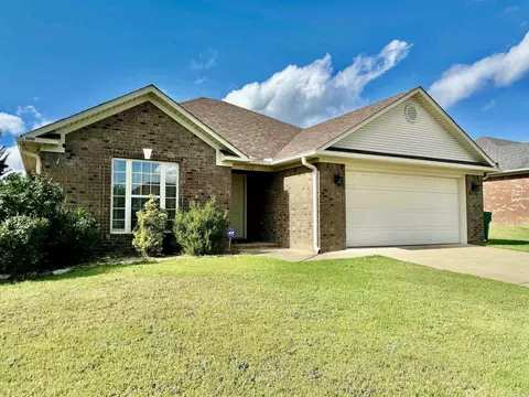 5340 Sanson Dr, Conway, AR 72034 photo 1
