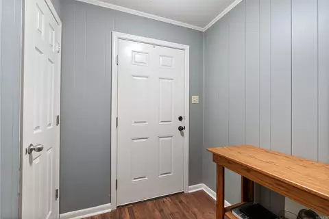 Entry Way - 21 Hummingbird Ln, Conway, AR 72032 photo 3 of 3