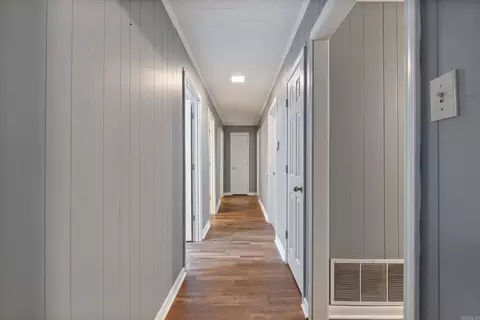 Entry Way - 21 Hummingbird Ln, Conway, AR 72032 photo 1 of 3