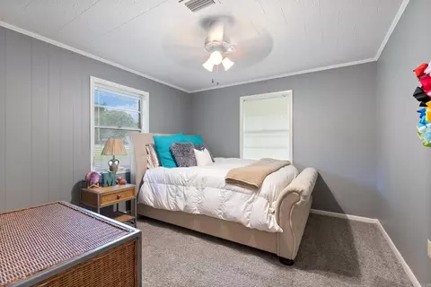 Bedroom - 21 Hummingbird Ln, Conway, AR 72032 photo 7 of 8