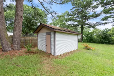 Exterior - 21 Hummingbird Ln, Conway, AR 72032 photo 5 of 16
