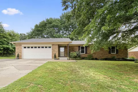 213 Western Hills Dr, Searcy, AR 72143
