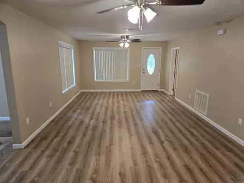 1012 Blaylock St, Benton, AR 72015 photo 4