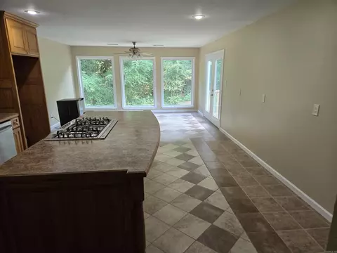 1012 Blaylock St, Benton, AR 72015 photo 24