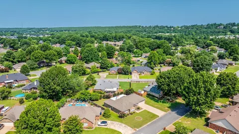 View/Area - 1775 Calhoun Dr, Conway, AR 72034 photo 3 of 4