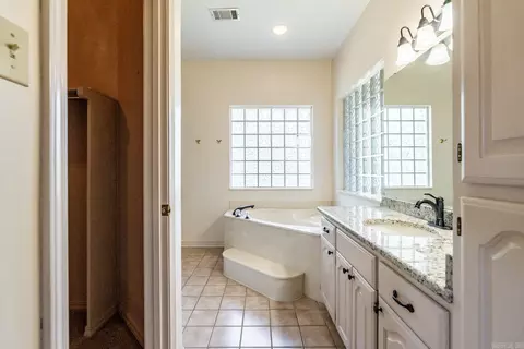 Bath - 1775 Calhoun Dr, Conway, AR 72034 photo 1 of 5
