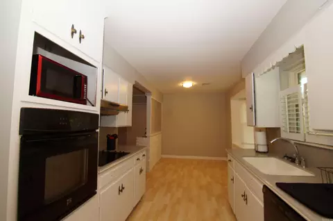Kitchen - 219 Eagle Dr, Lonoke, AR 72086 photo 1 of 8