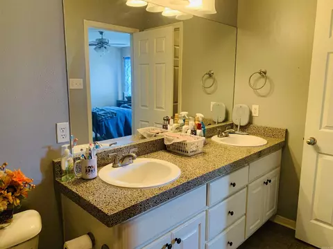 Bath - 120 Angel Cir, Beebe, AR 72012 photo 1 of 3