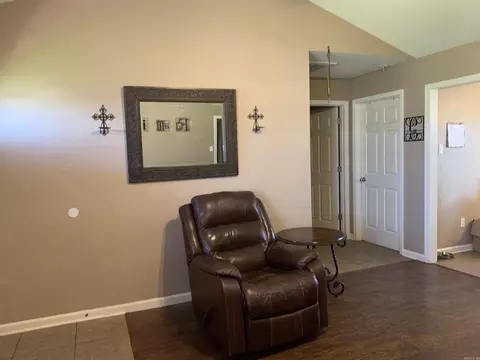 Entry Way - 120 Angel Cir, Beebe, AR 72012 photo 1 of 1