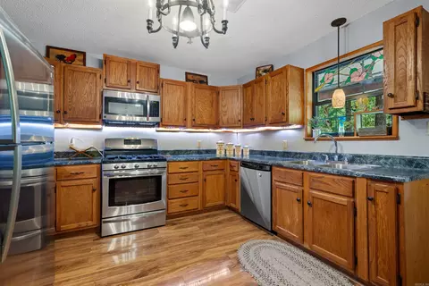 1811 Riverview Dr, Malvern, AR 72104 photo 4