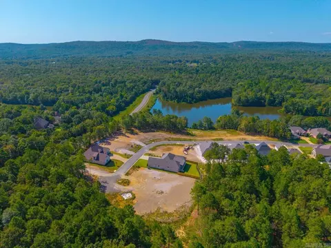 222 Gardens Gate Cir, Hot Springs, AR 71913