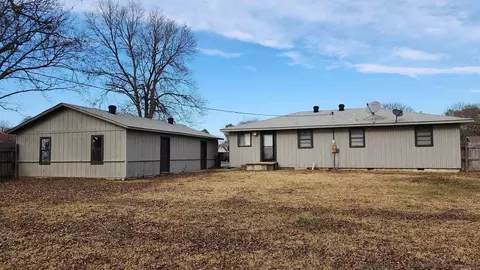 Exterior - 3800 Mobile St, Pine Bluff, AR 71601 photo 3 of 3