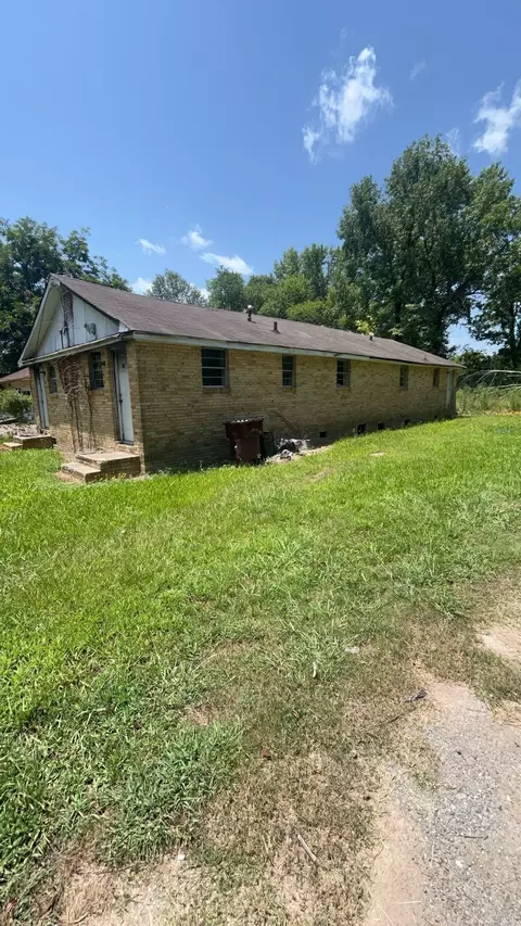 308 Sycamore St, Pine Bluff, AR 71601 photo 1