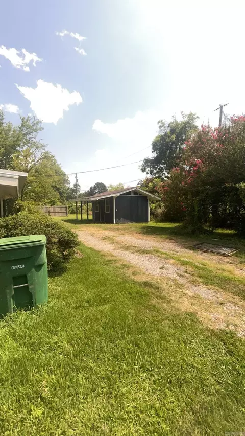 Exterior - 3408 Iris St, Pine Bluff, AR 71603 photo 3 of 4