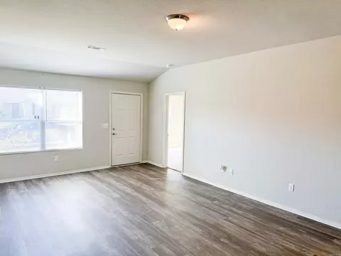 Living - 1 Winter Valley Cv, Conway, AR 72032 photo 2 of 3