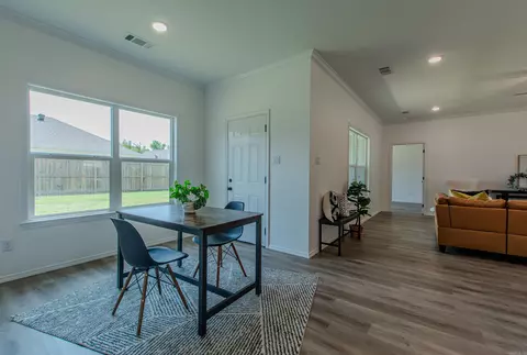 400 Genesis Dr, Benton, AR 72015 photo 27