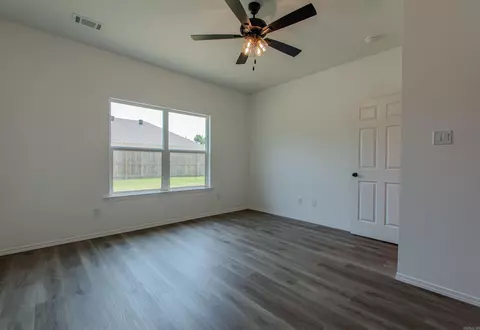 400 Genesis Dr, Benton, AR 72015 photo 28