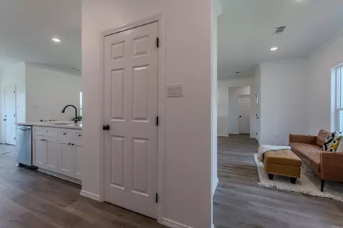 400 Genesis Dr, Benton, AR 72015 photo 24