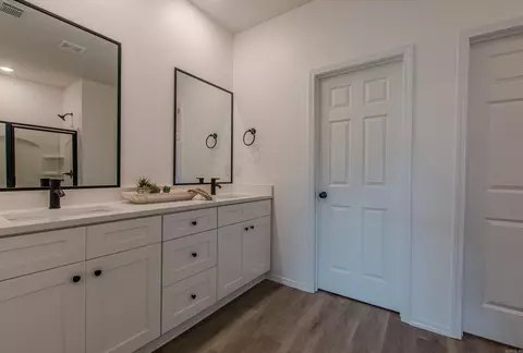 400 Genesis Dr, Benton, AR 72015 photo 31