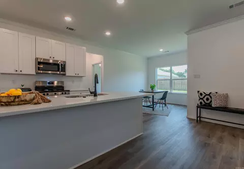 400 Genesis Dr, Benton, AR 72015 photo 15