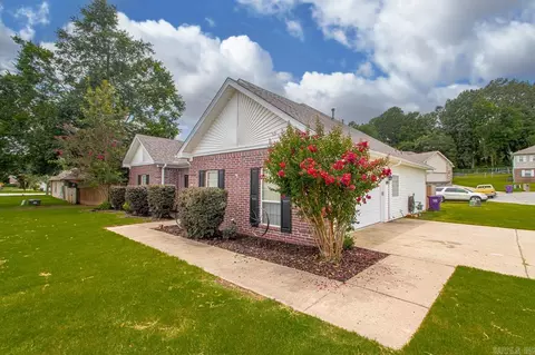 Exterior - 2929 Falcon Ct, Benton, AR 72015 photo 2 of 6