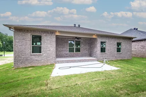 Exterior - 933 Villa Vista Loop, Cabot, AR 72023 photo 3 of 3
