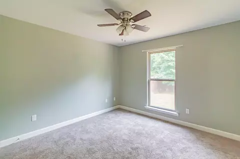 Bedroom - 56 Eaglebrook Dr, Conway, AR 72032 photo 3 of 5
