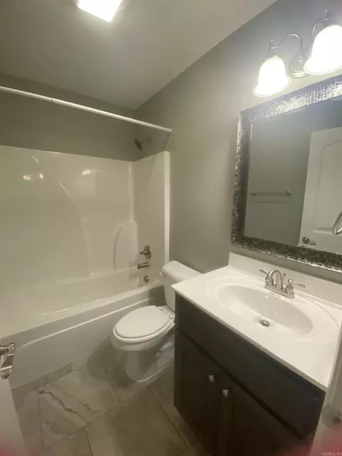 Bath - 56 Eaglebrook Dr, Conway, AR 72032 photo 3 of 9