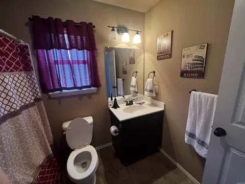 Bath - 112 Sunflower Ln, Beebe, AR 72012 photo 3 of 3