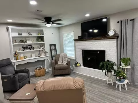 105 Azalea, Lonoke, AR 72086 photo 12