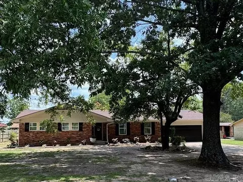 105 Azalea, Lonoke, AR 72086 photo 2