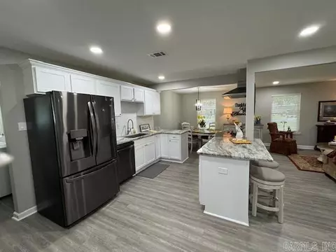 105 Azalea, Lonoke, AR 72086 photo 14